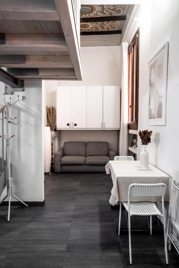 Charming Frescoed Loft Appartement Bologna Buitenkant foto