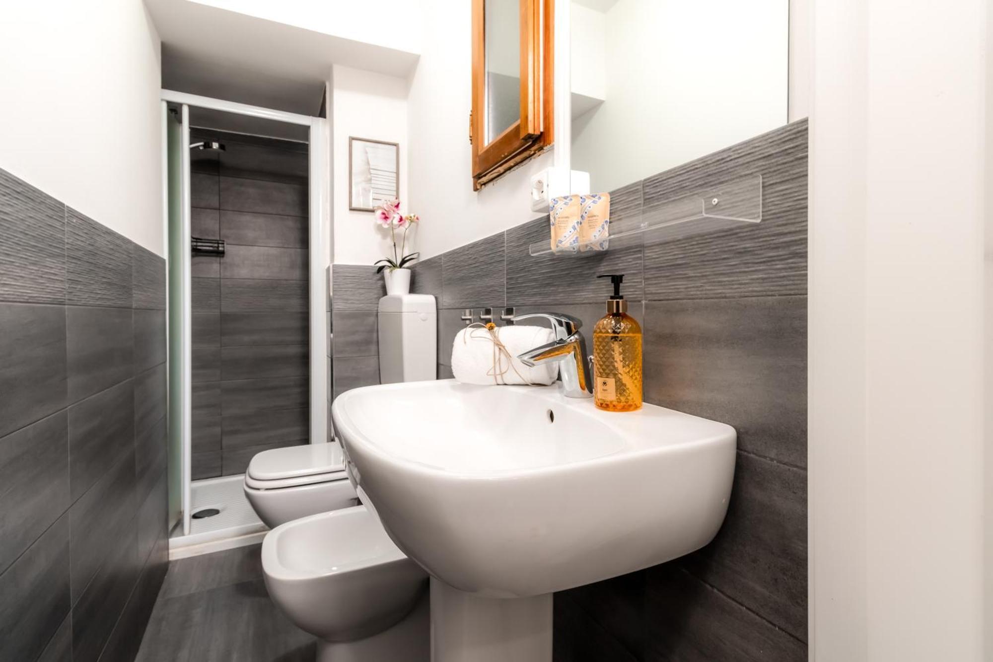 Charming Frescoed Loft Appartement Bologna Buitenkant foto